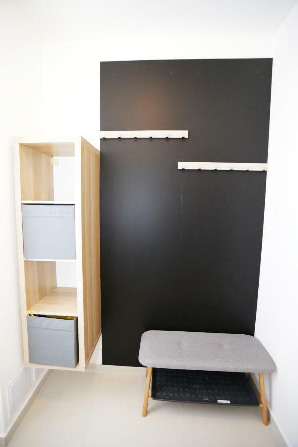 Samorin - Apartment In The Center - Private Parking - Klimatizacia 外观 照片